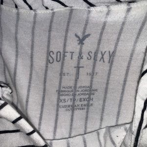 American eagle tank, off the shoulder sleeves.